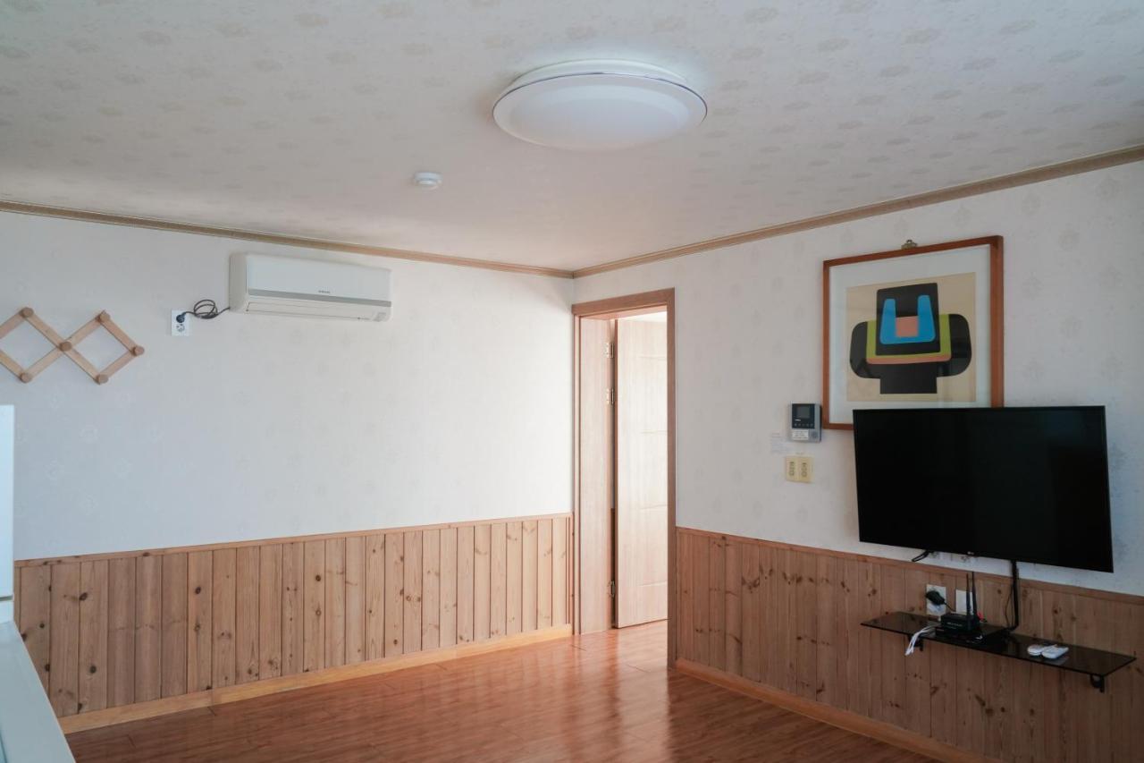 Jungmun Haesung Parktel Villa Szogüpho Kültér fotó