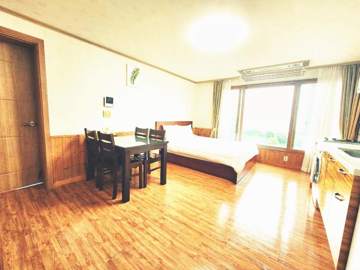 Jungmun Haesung Parktel Villa Szogüpho Kültér fotó