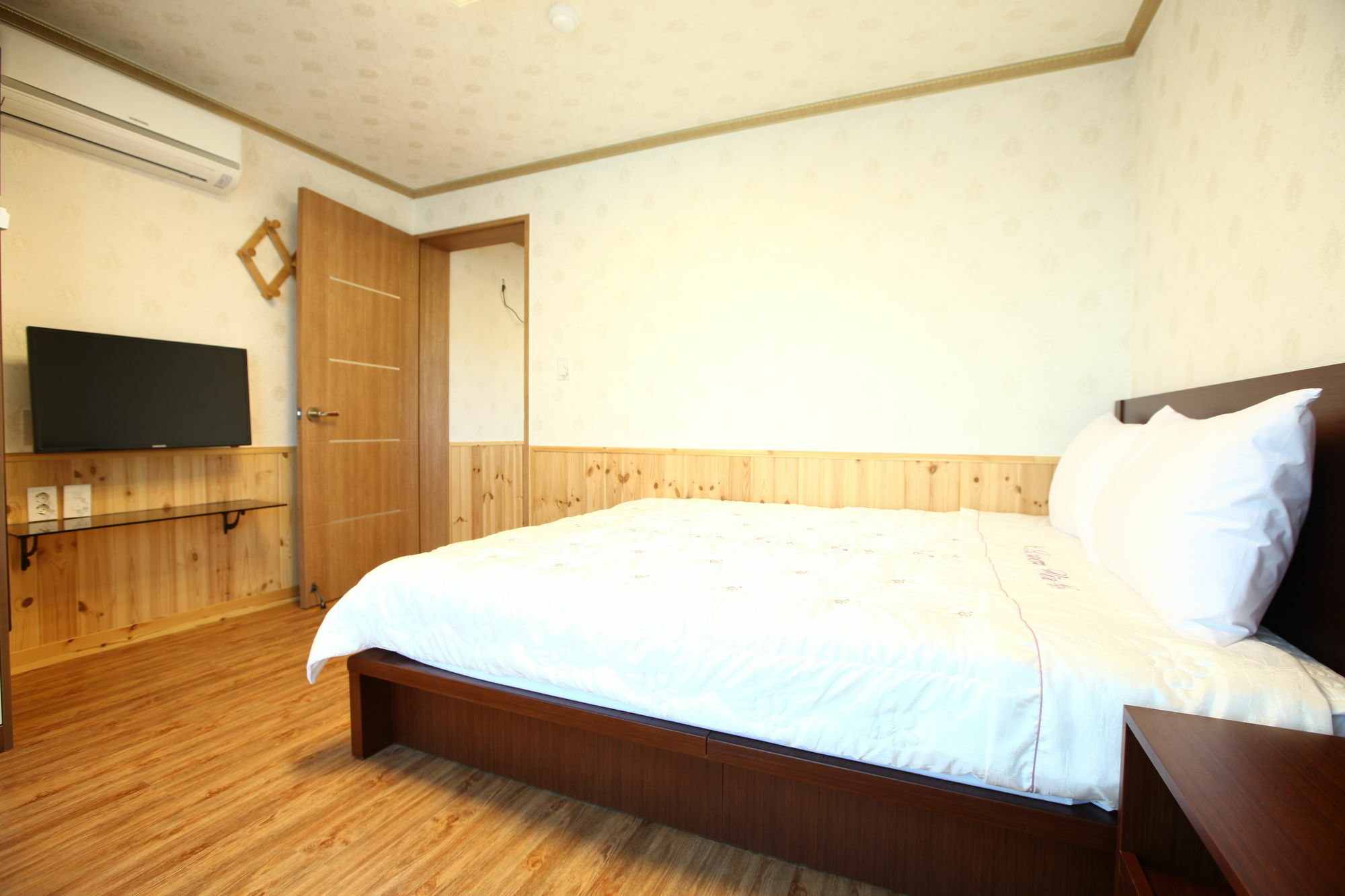 Jungmun Haesung Parktel Villa Szogüpho Kültér fotó