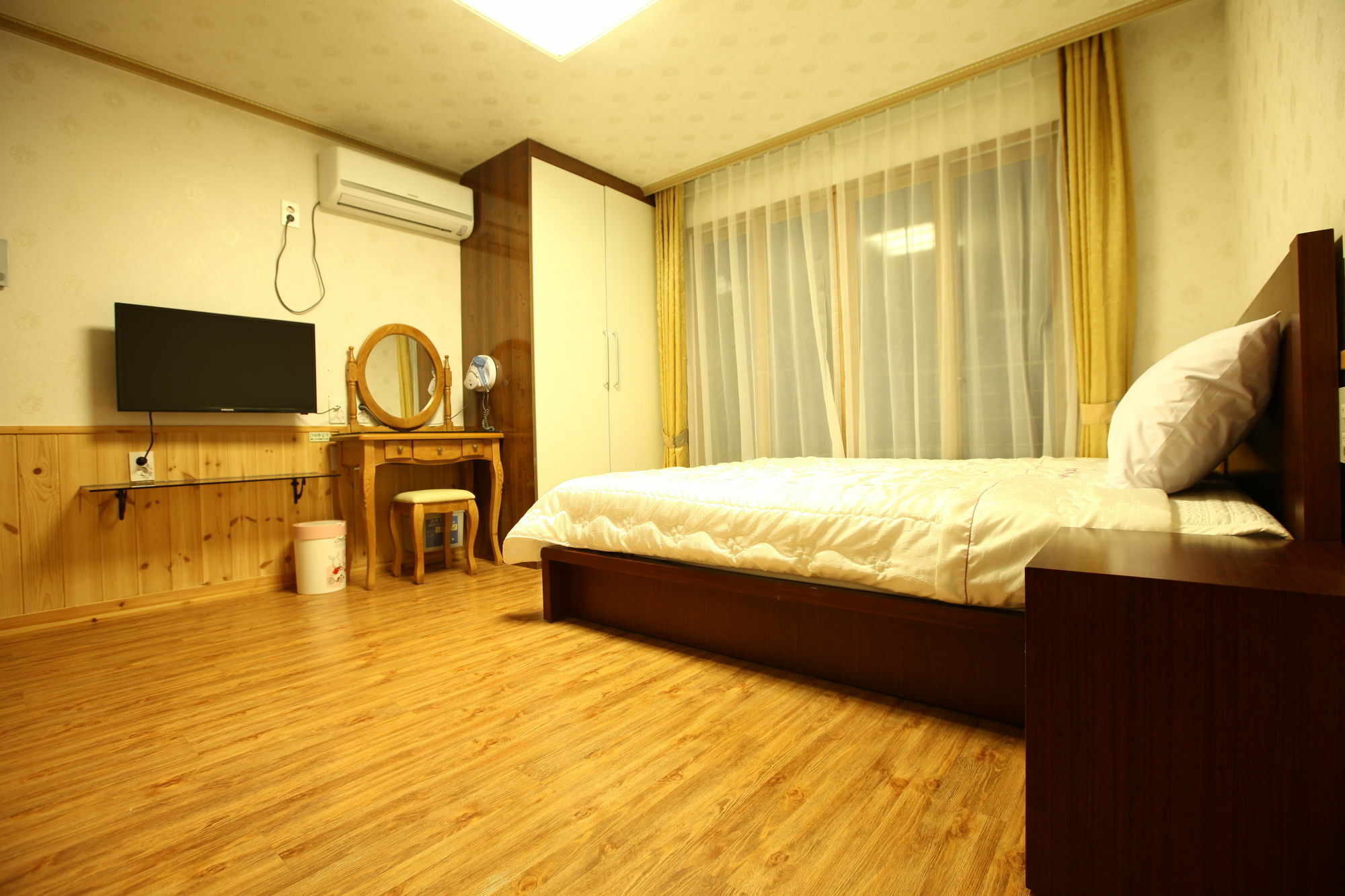 Jungmun Haesung Parktel Villa Szogüpho Kültér fotó