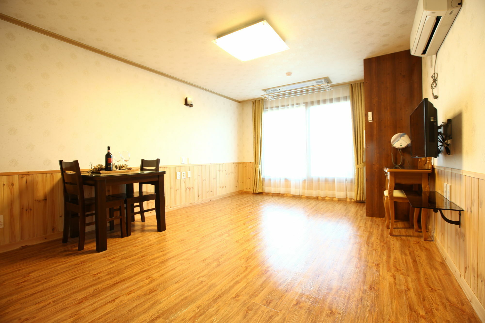 Jungmun Haesung Parktel Villa Szogüpho Kültér fotó